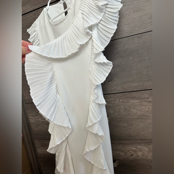 White Ruffle Dress Women’s Small - Picture 5 of 5